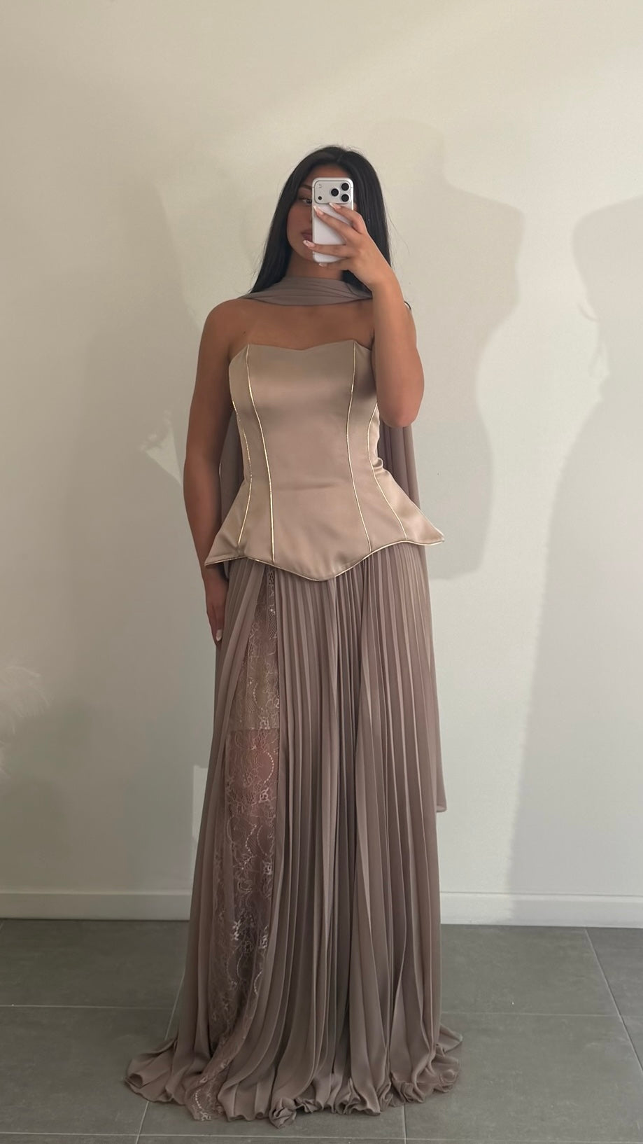 Arya dress